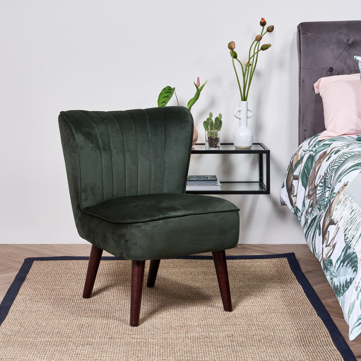 Hattie accent chair - green velvet
