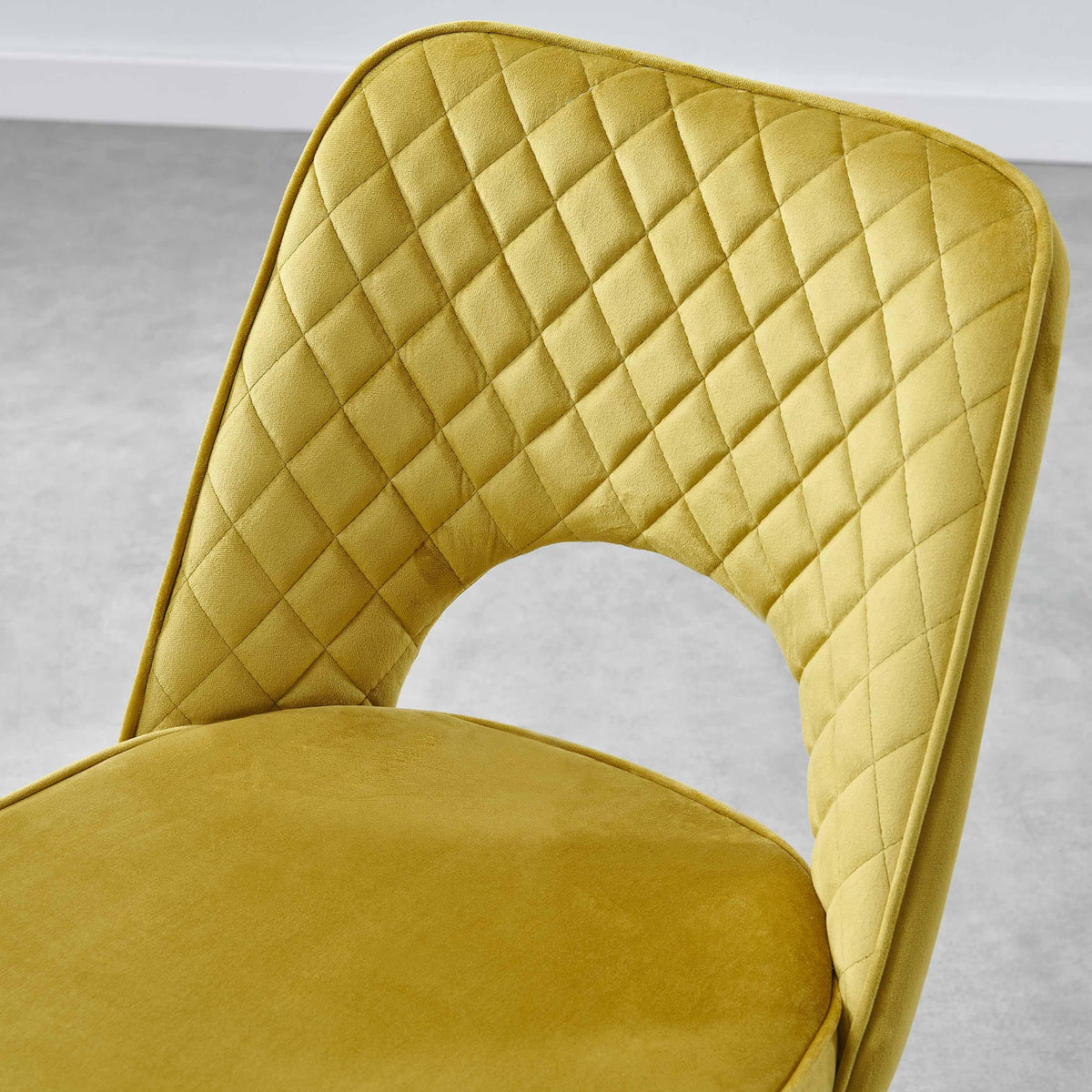 Metis dining chair - ochre - Laura James