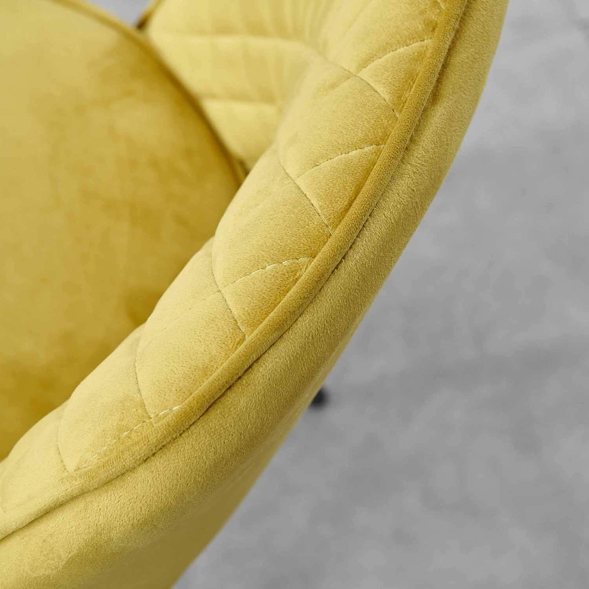 Metis dining chair - ochre - Laura James
