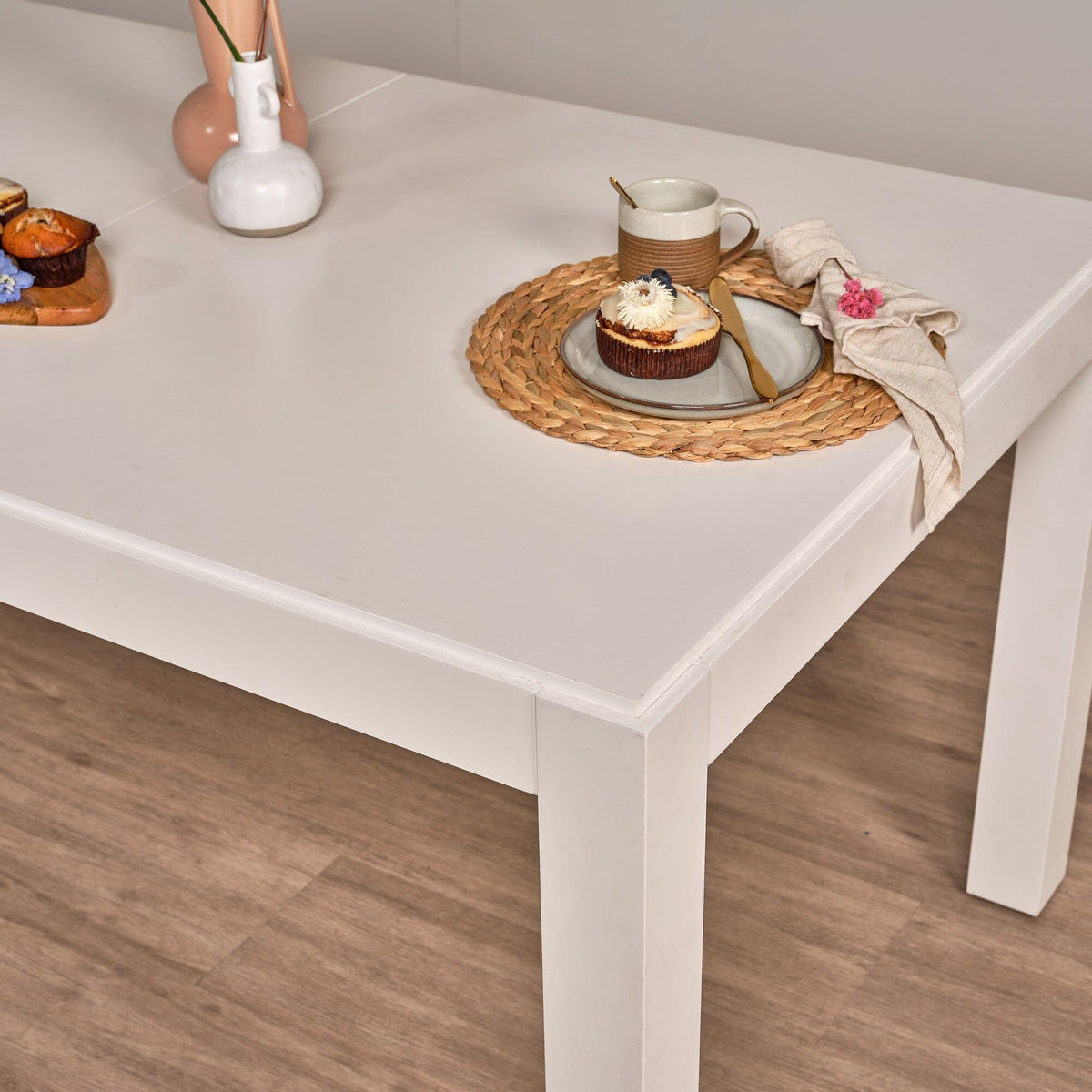 Magnus White 6-8 seater dining table