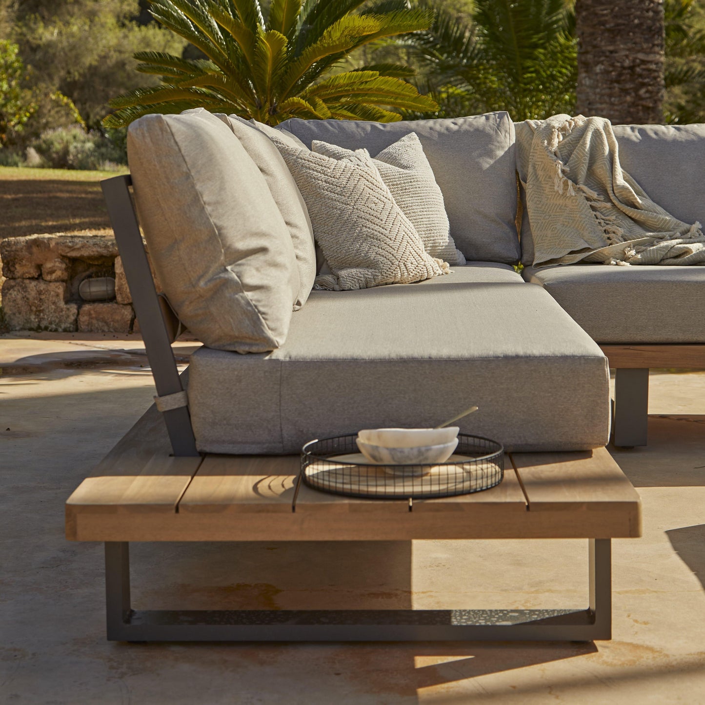 Shiva Stone Garden Corner Sofa Set with Grey Lean Over Parasol - Laura James