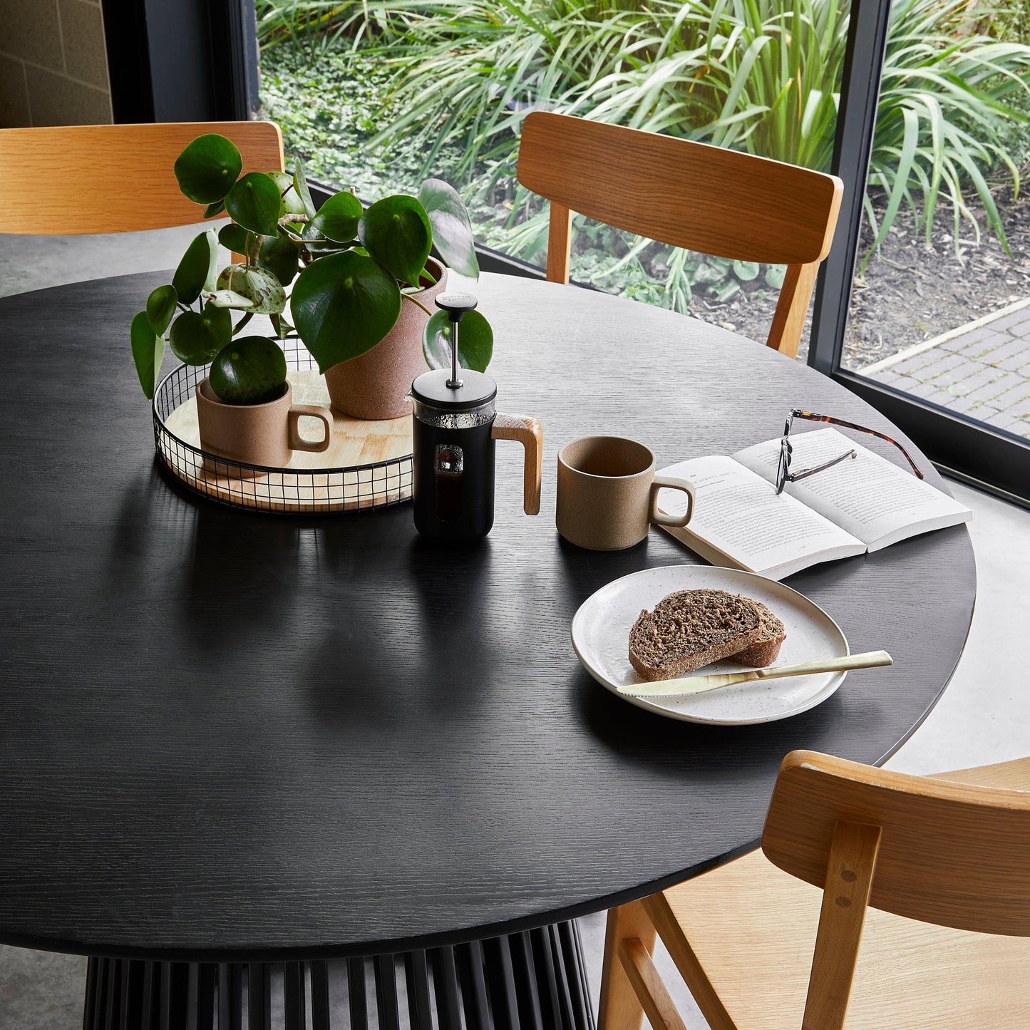 Willow Black Round Dining Table