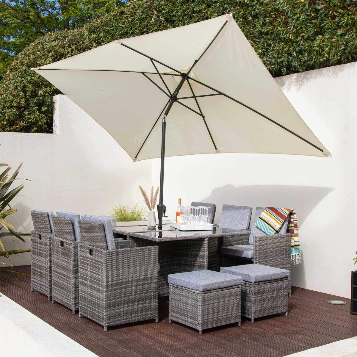 10 Seat Rattan Cube Outdoor Dining Set with Premium Parasol and Parasol Rain Cover - Grey Weave - Laura James