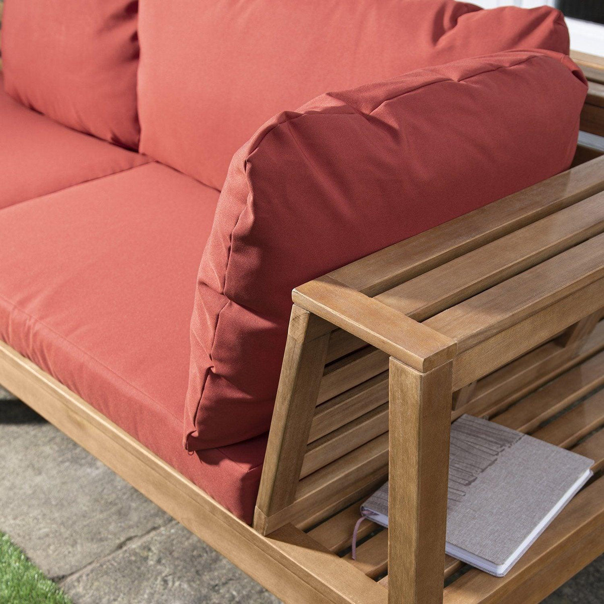 Dakota outdoor sofa set with cream LED premium parasol - acacia wood