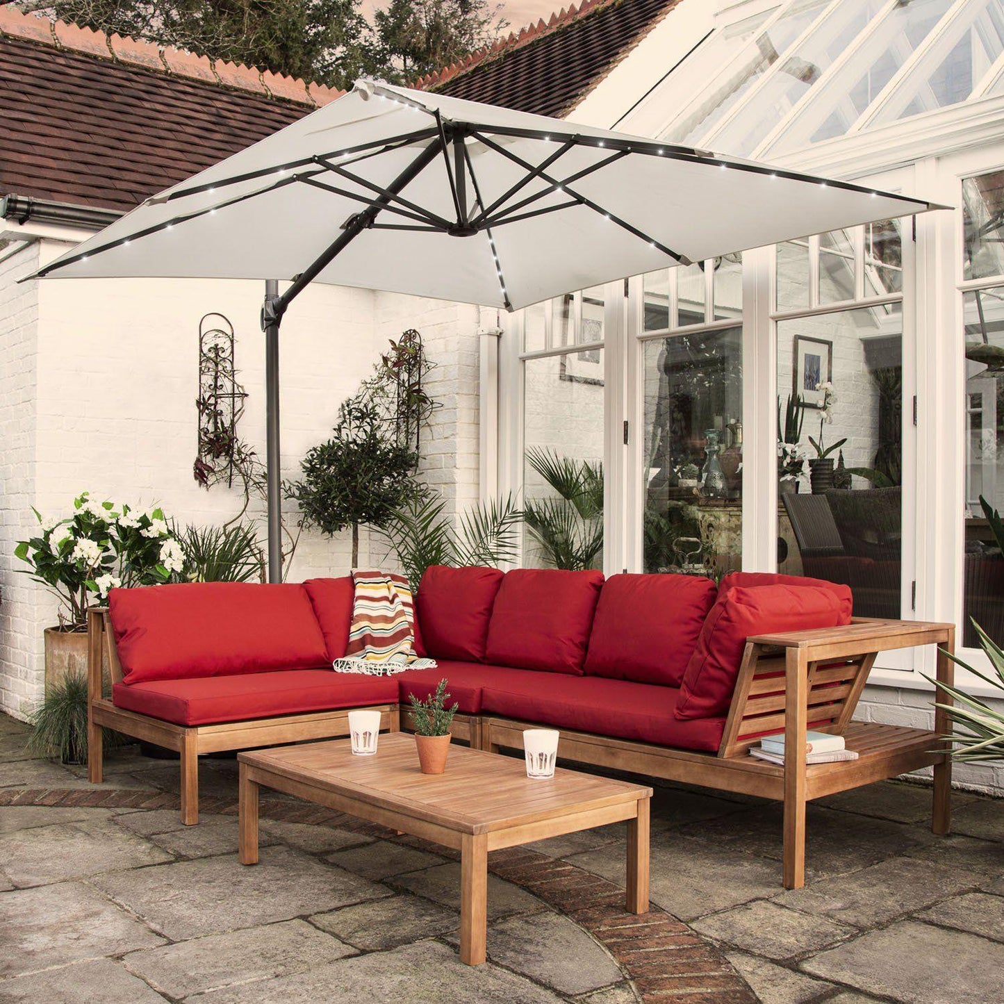 Dakota outdoor sofa set with cream LED premium parasol - acacia wood