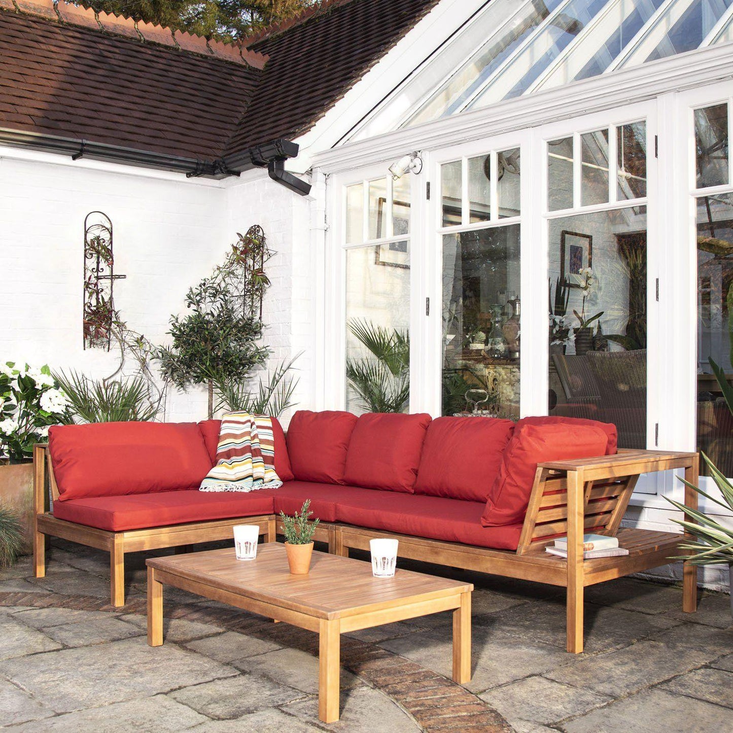 Dakota outdoor sofa set with cream LED premium parasol - acacia wood
