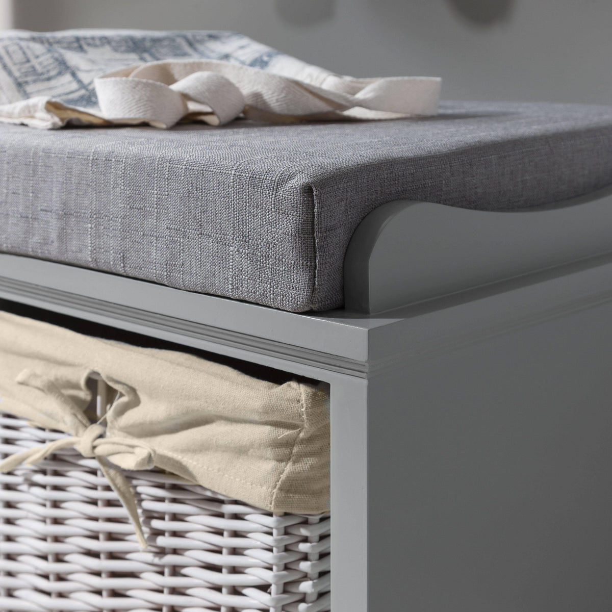 Hallway bench - two baskets - grey - Laura James