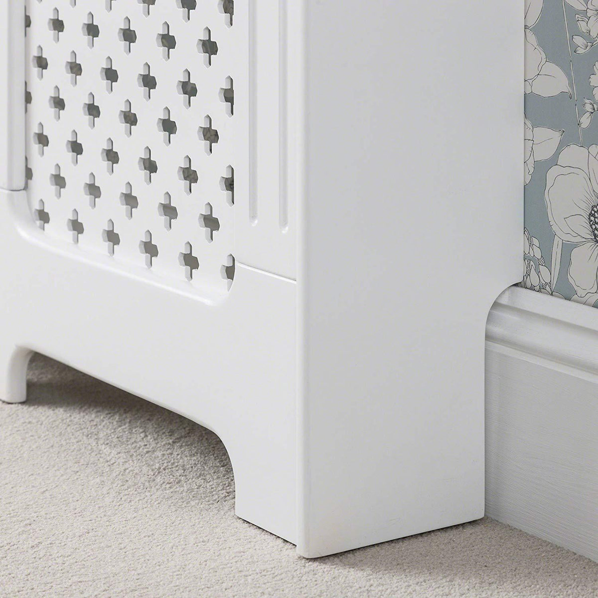 OUTLET-Edith radiator cover - white - adjustable - Laura James