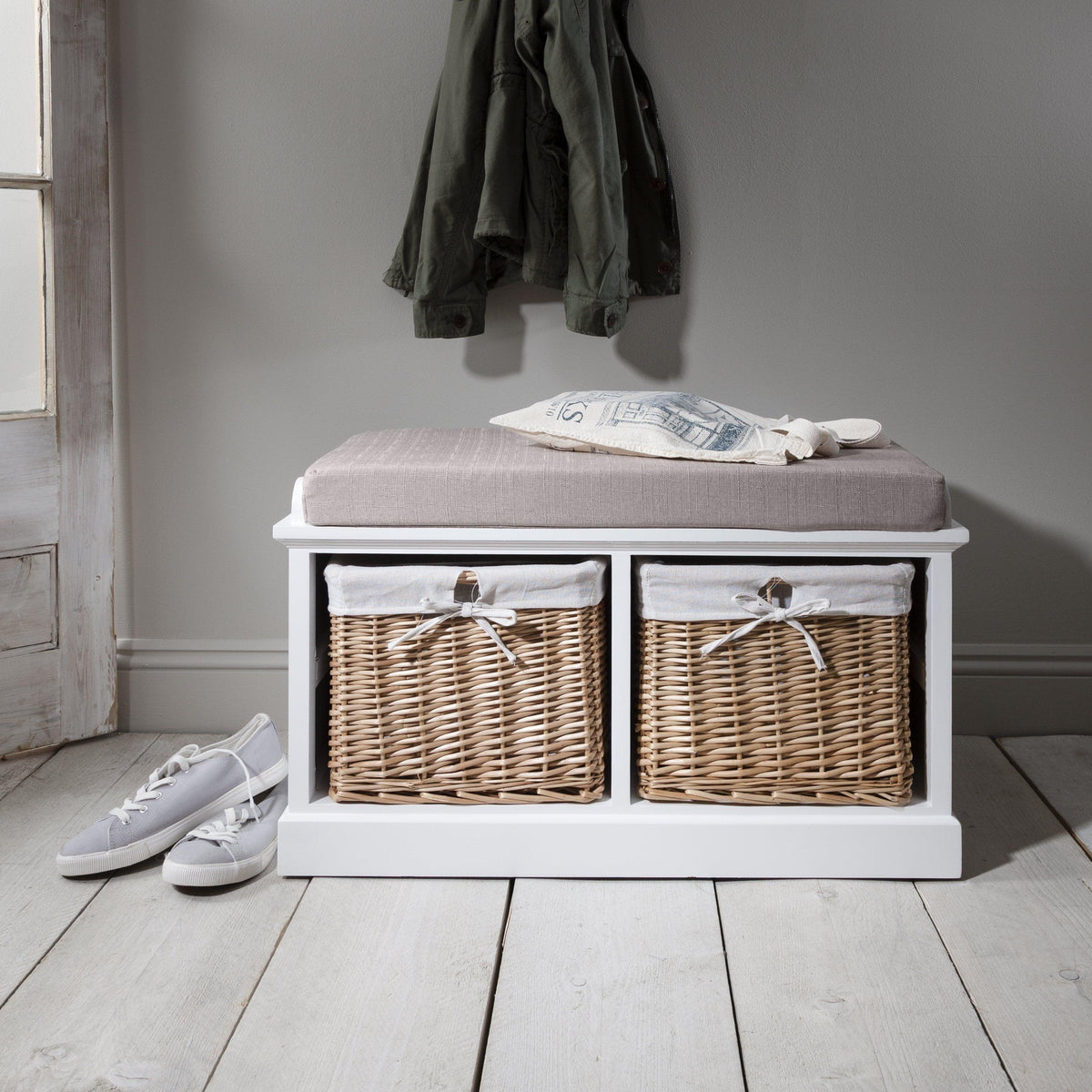 OUTLET-2 Basket Shoe Bench - White - Laura James