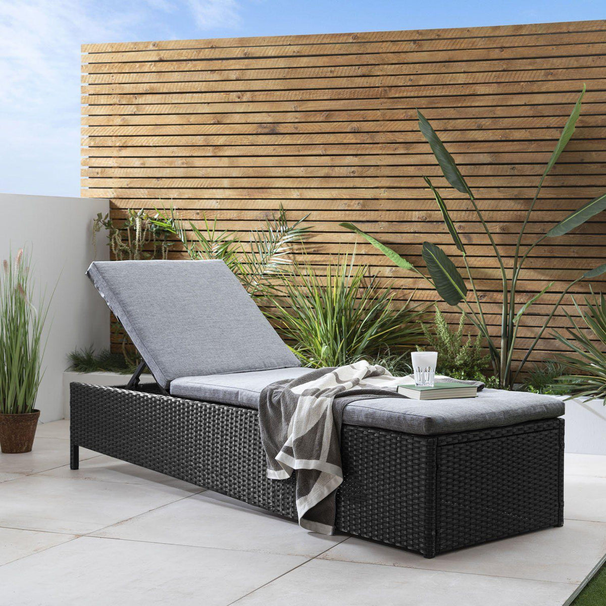 Serina premium sun lounger - black - rattan - Laura James