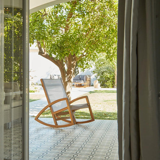 Create Your Own Nature Escape - Laura James