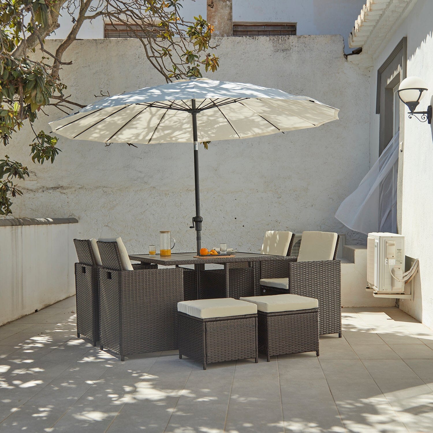 Cube10 Seater Laura James