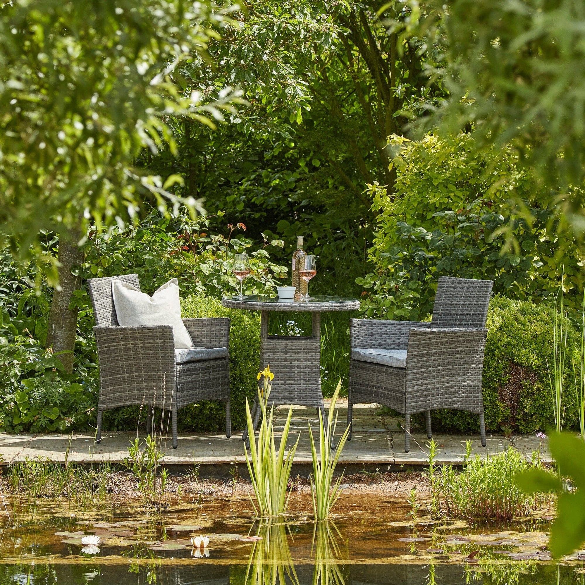 36 round patio clearance table set