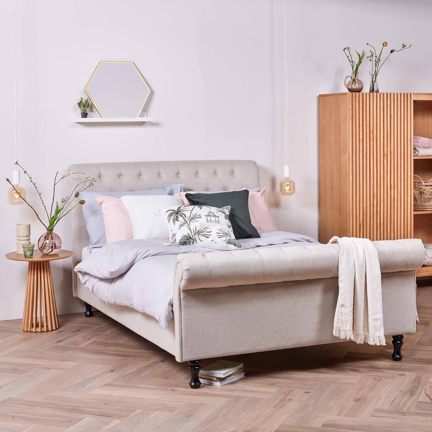 Sleigh Beds - Laura James