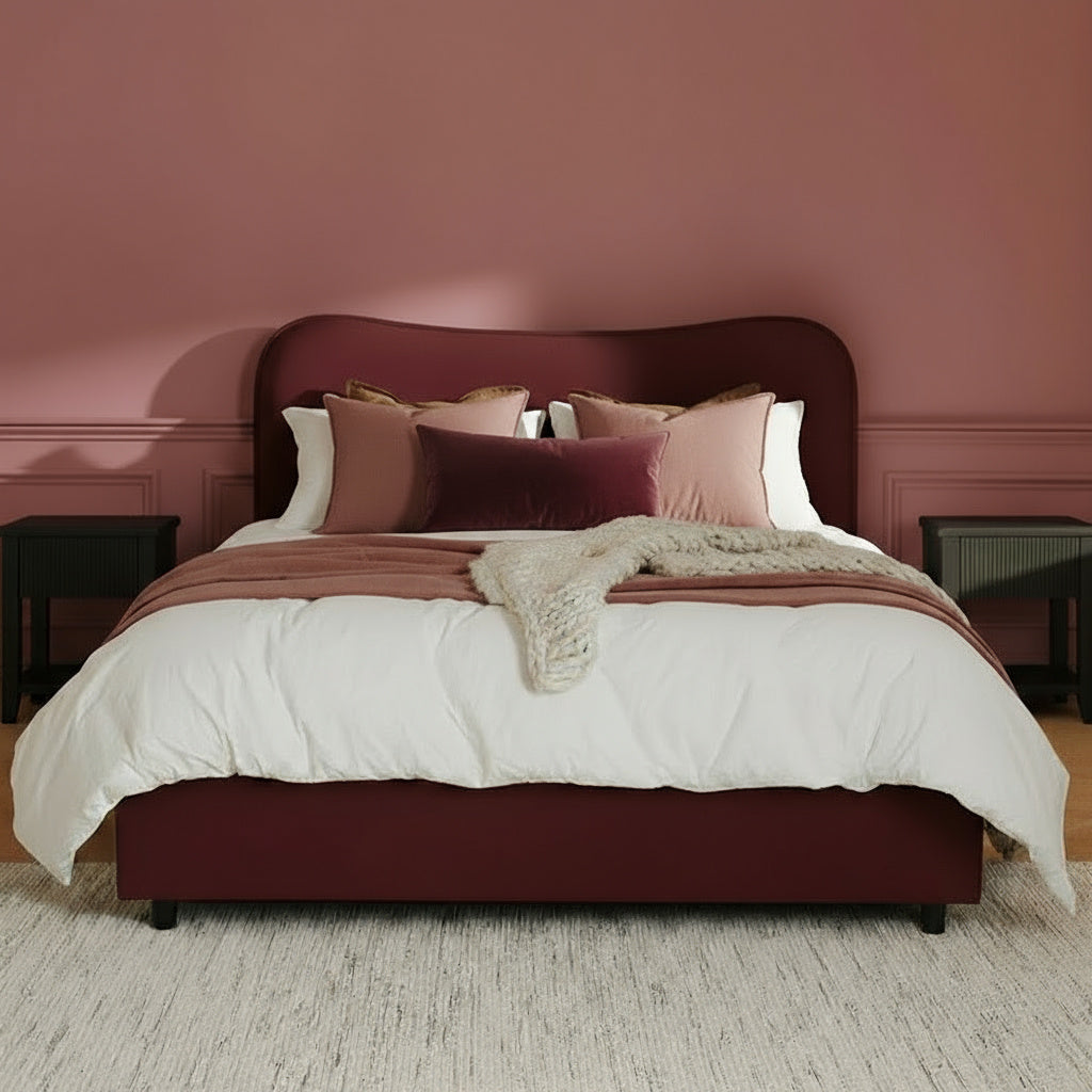 Velvet beds - Laura James