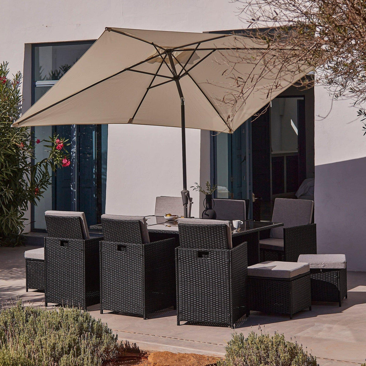 Cube 10 Seater Rattan Outdoor Dining Set Cream Parasol Weave