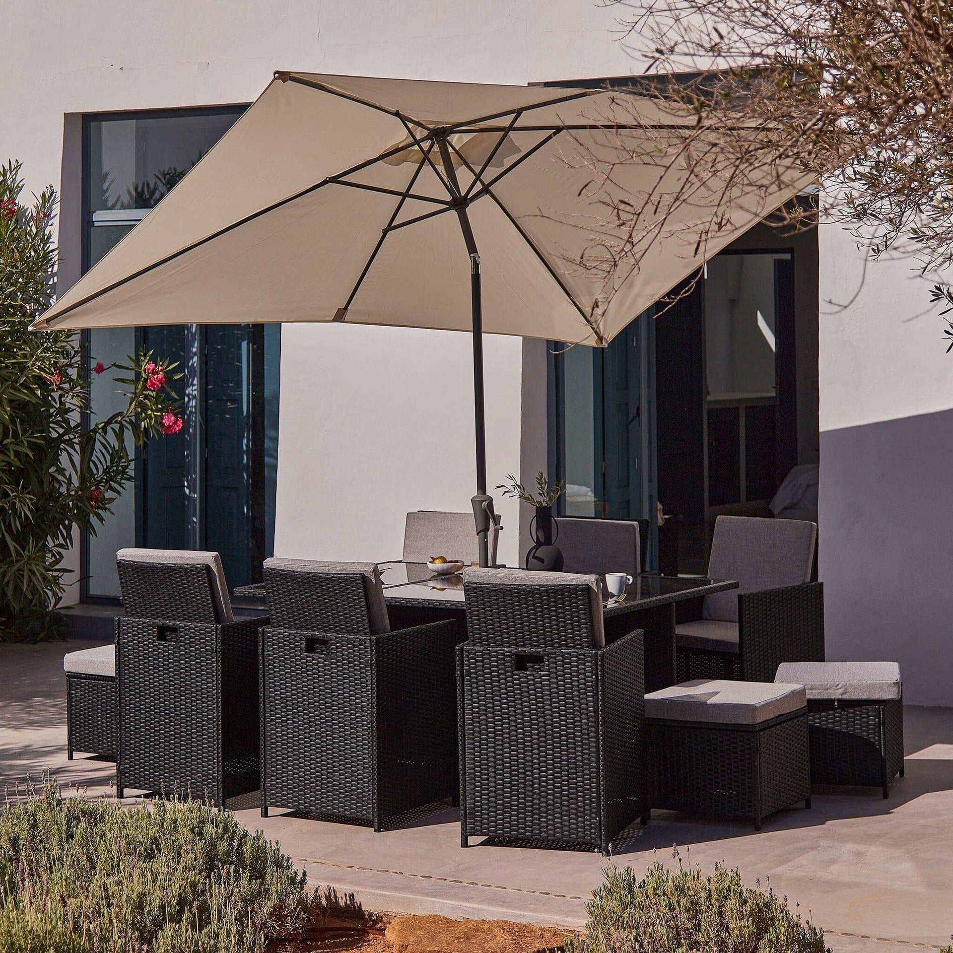 Cube 10 Seater Rattan Outdoor Dining Set Cream Parasol Weave