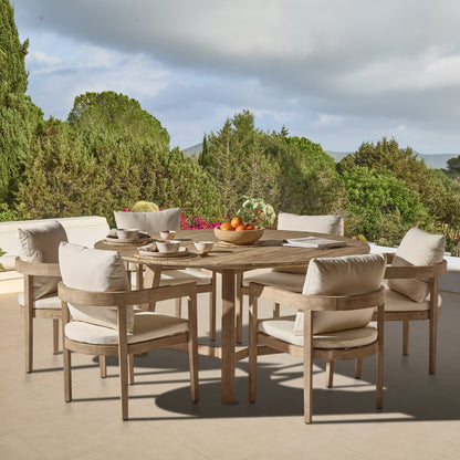 6_KURO_CHAIRS_WITH_SHIRO_160CM_ROUND_TABLE