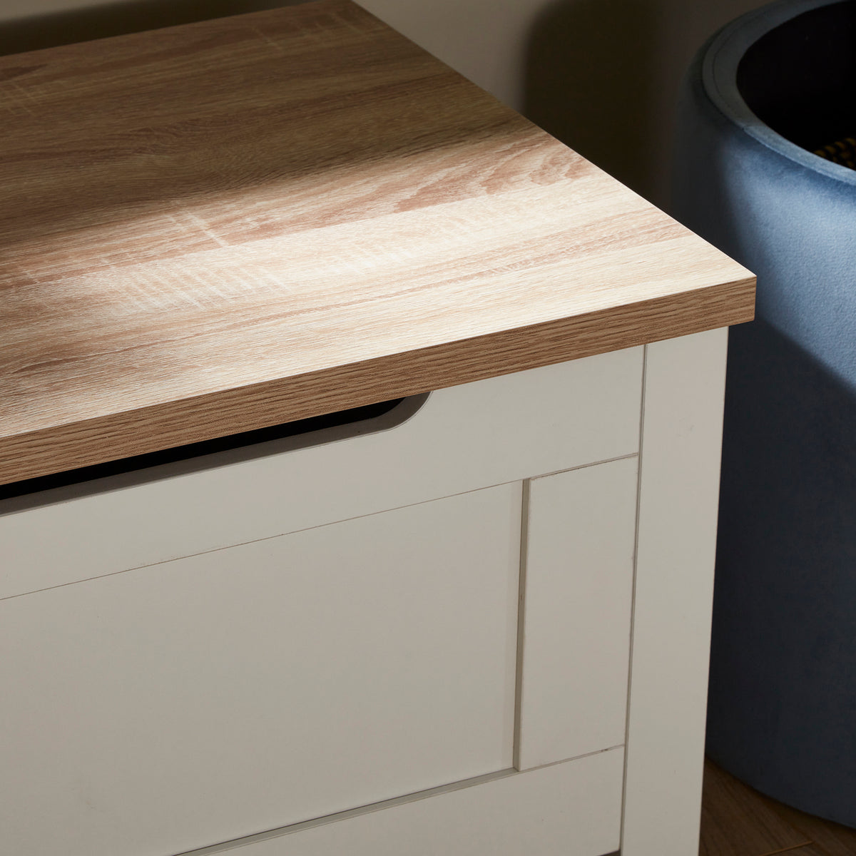 Bampton Blanket Box - White