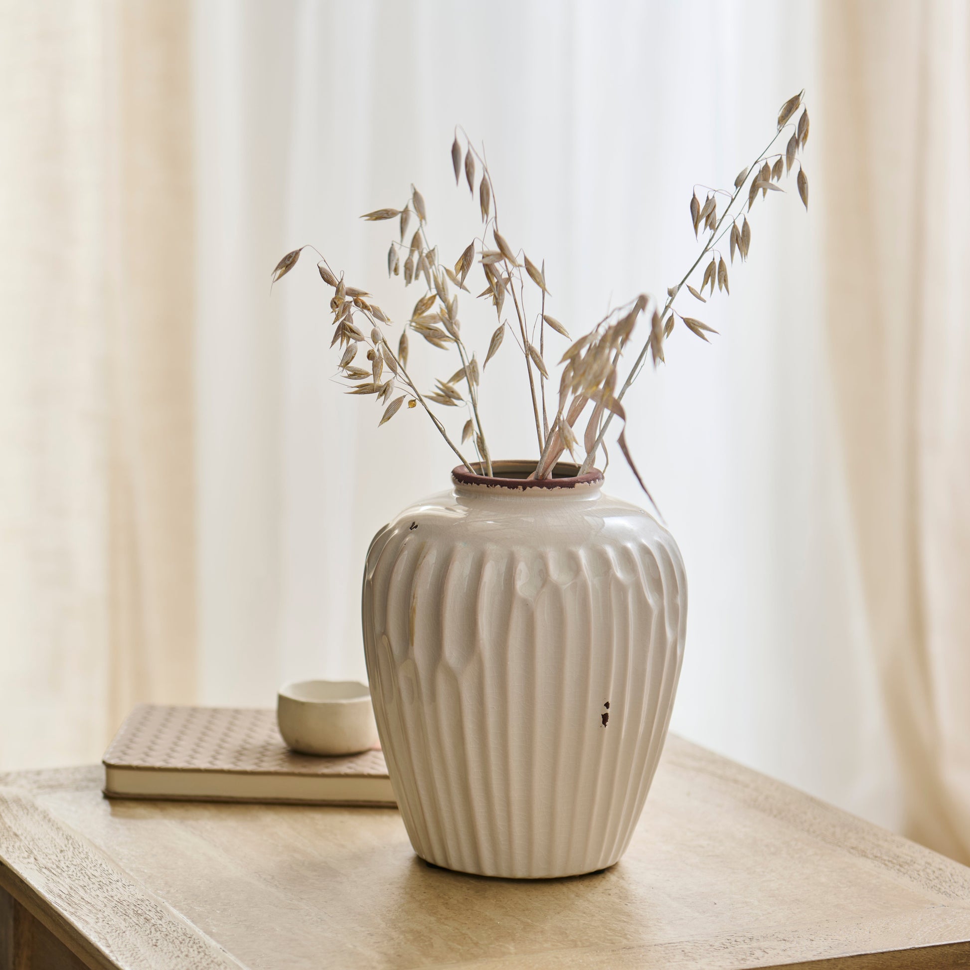 Chera 19cm Ceramic Vase - Off White - Laura James