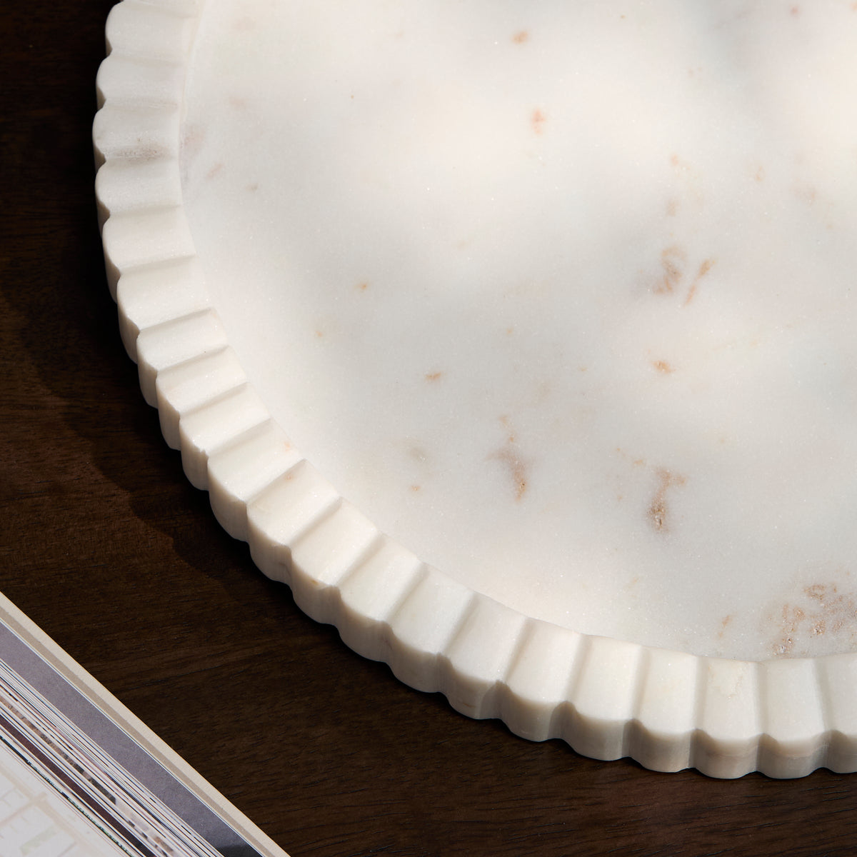 Tiree 30cm Round Tray - White Marble - Laura James