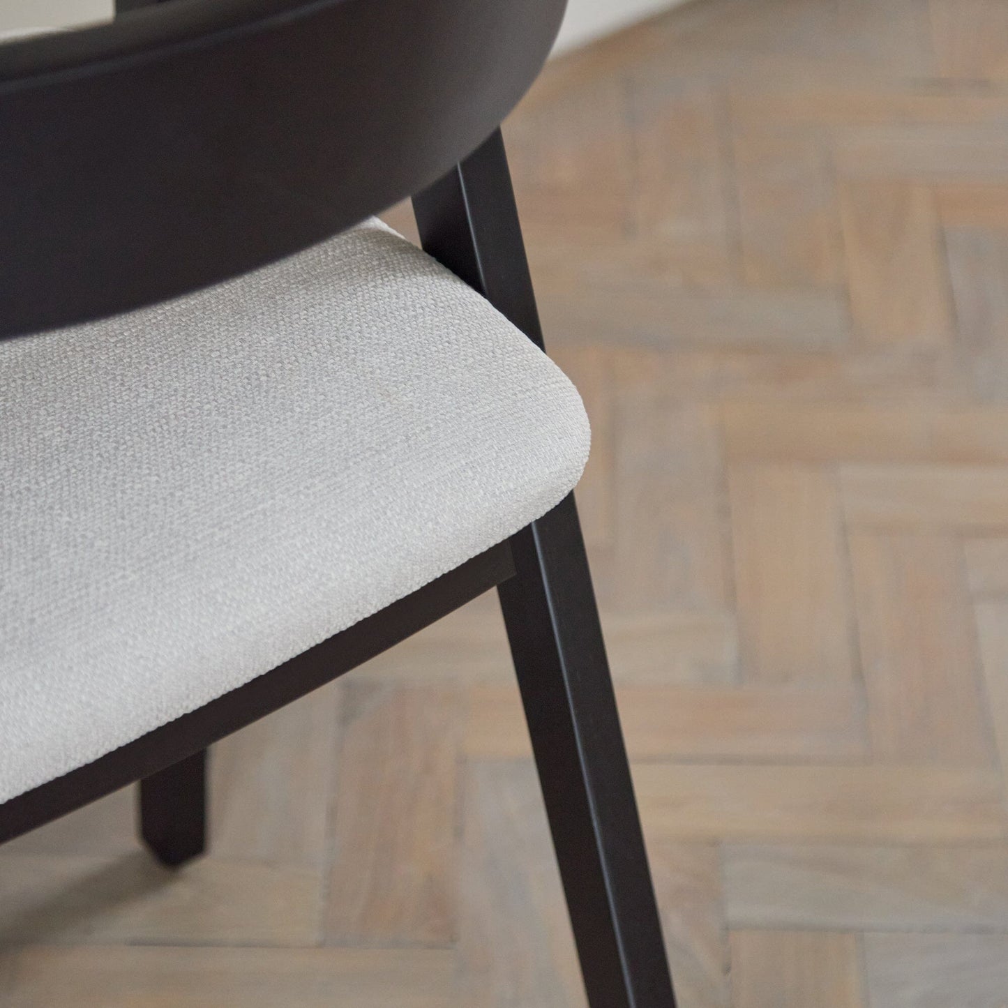Ella_Carver_Dining_Chairs_Set_of_2_Black_Oak_Fawn_Linen-12 - Laura James