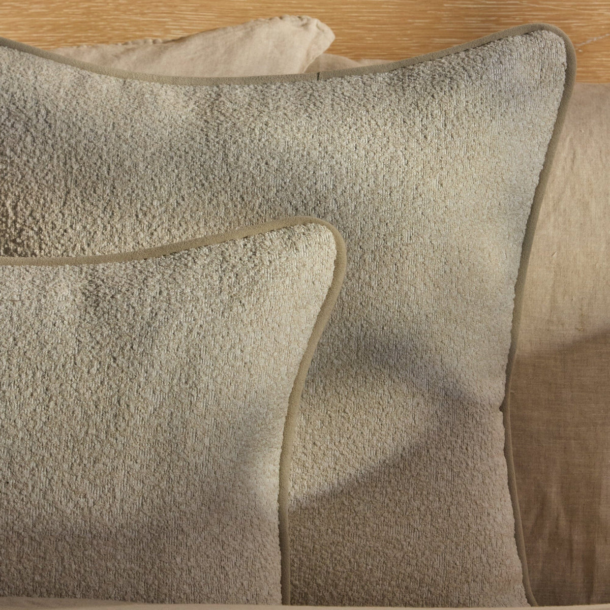 Elsham 35x55cm Scatter Cushion Cover - Light Beige Boucle with Clay Velvet Piping - Laura James
