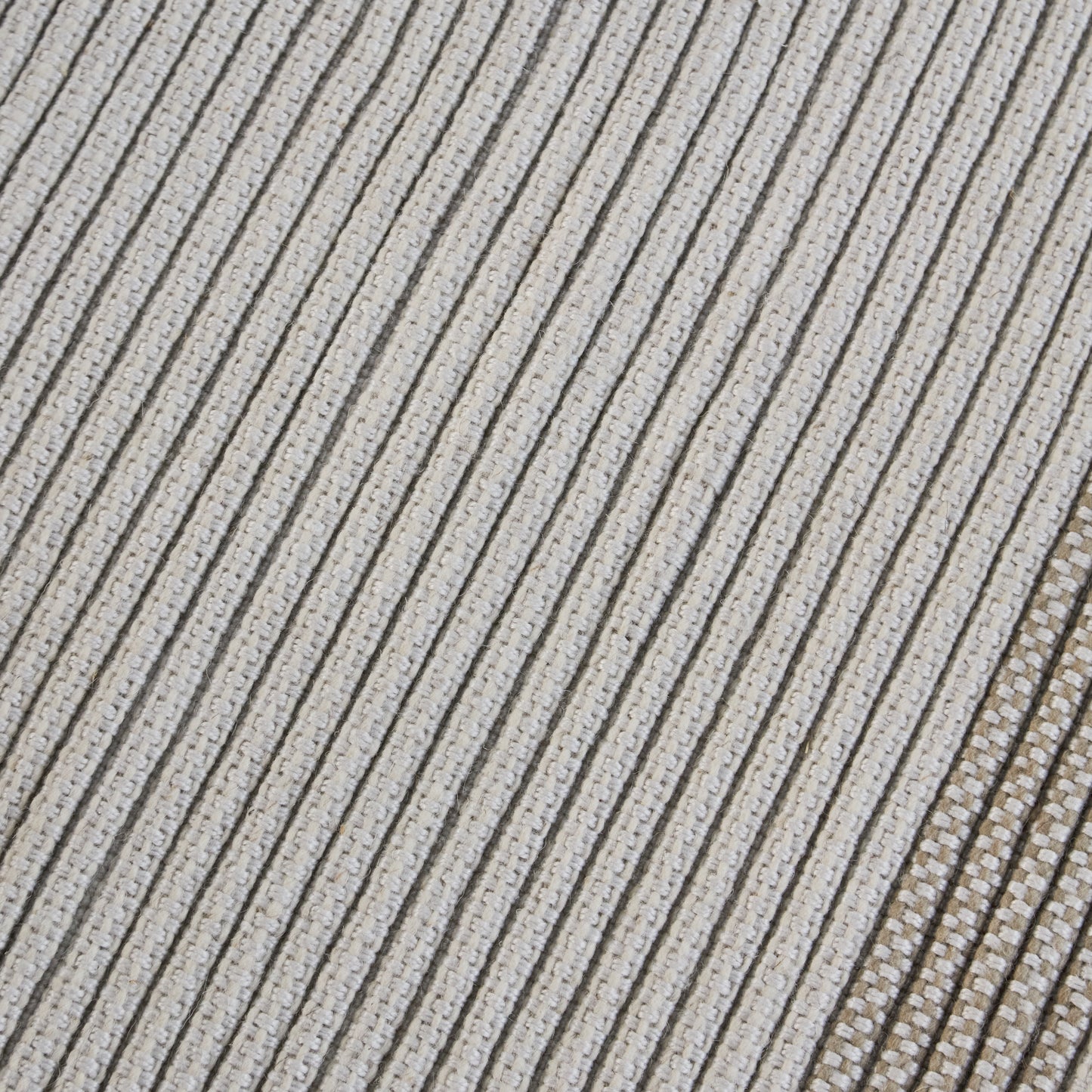 Eluru 160x230cm PET Rug - Off White & Clay - Laura James