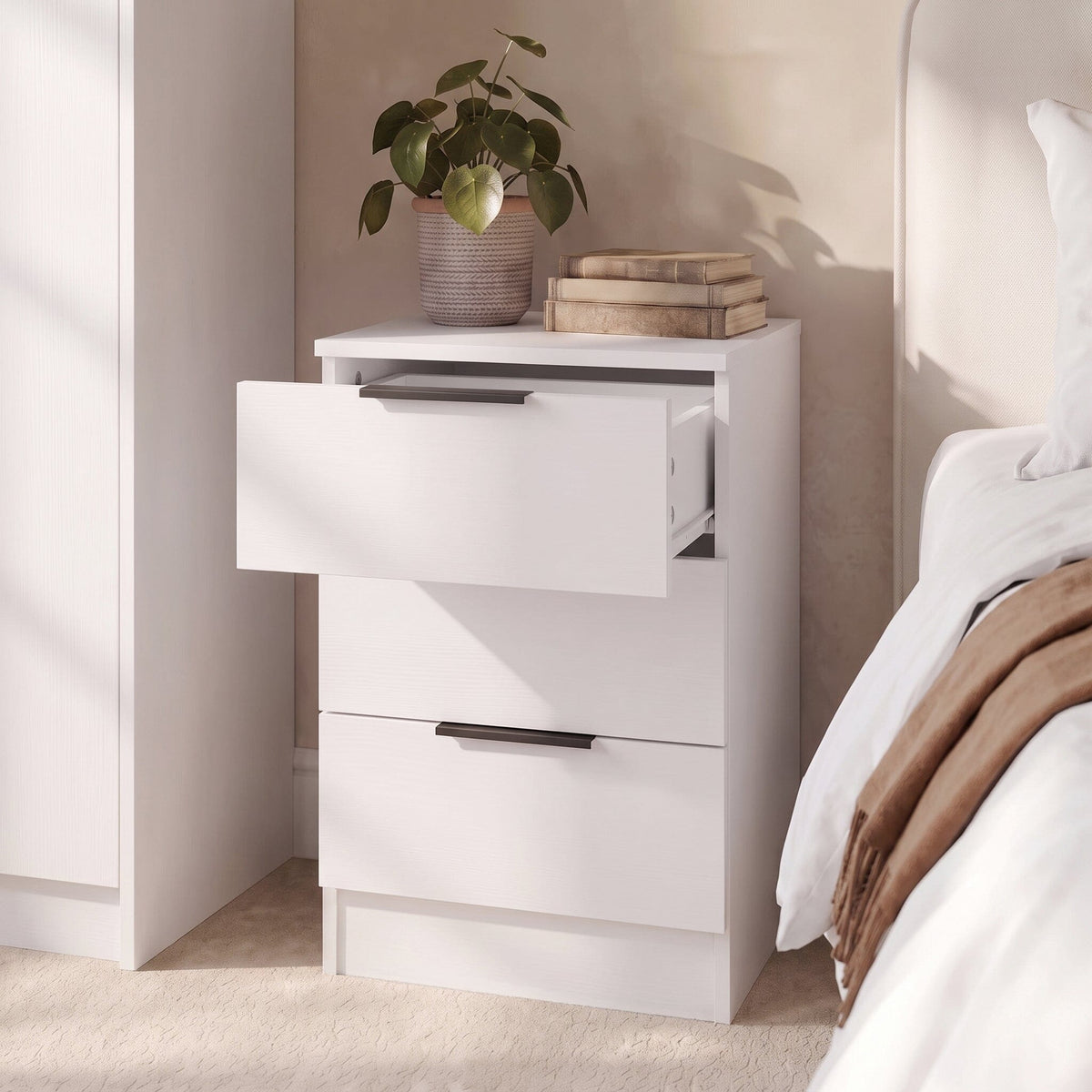 Essie Wardrobe & Drawers Bedroom Set - Pure White