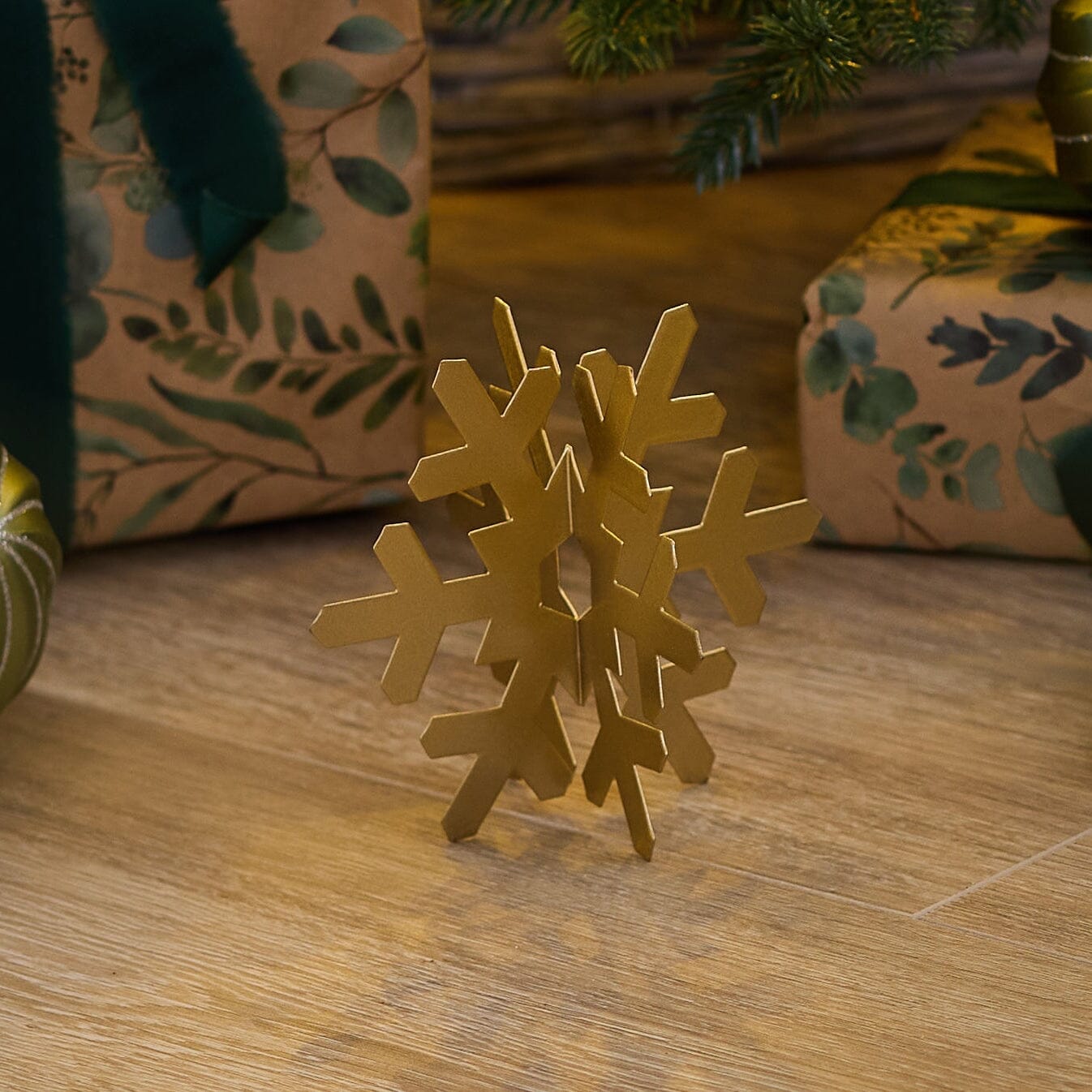 Falun 10cm Metal Snowflake Ornament - Gold - Laura James