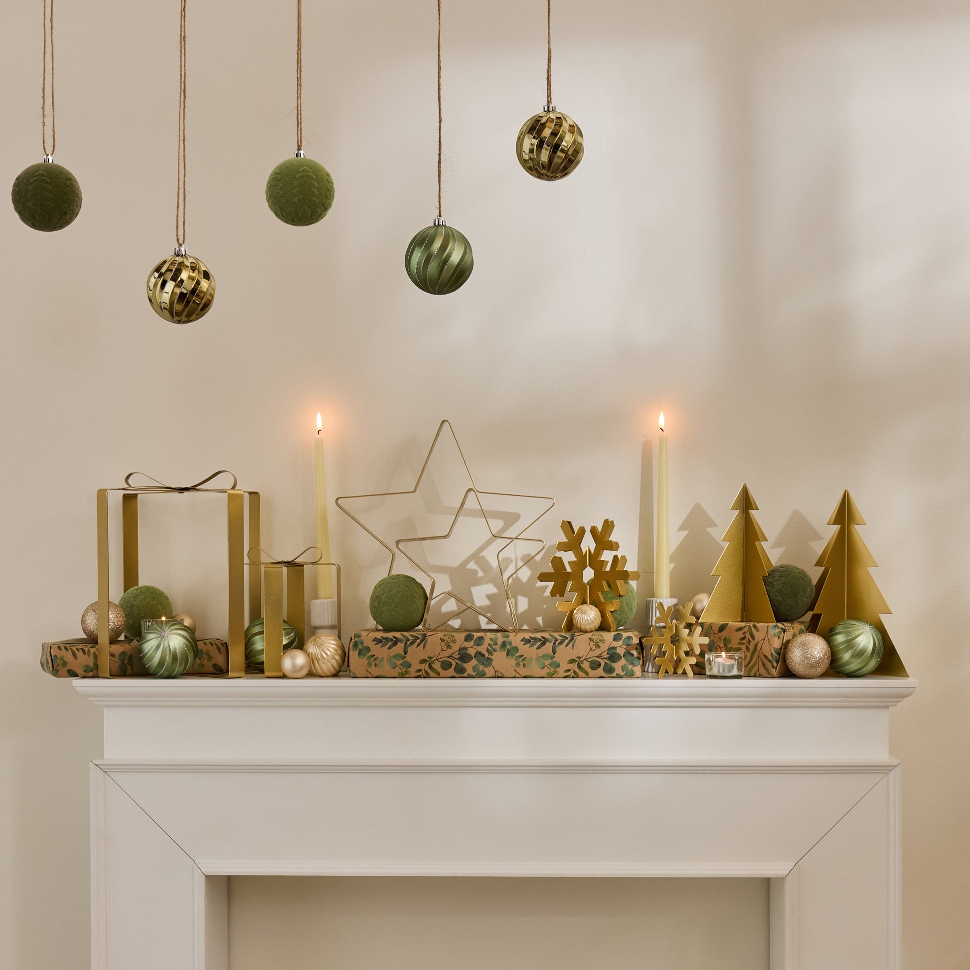 Falun 10cm Metal Snowflake Ornament - Gold - Laura James
