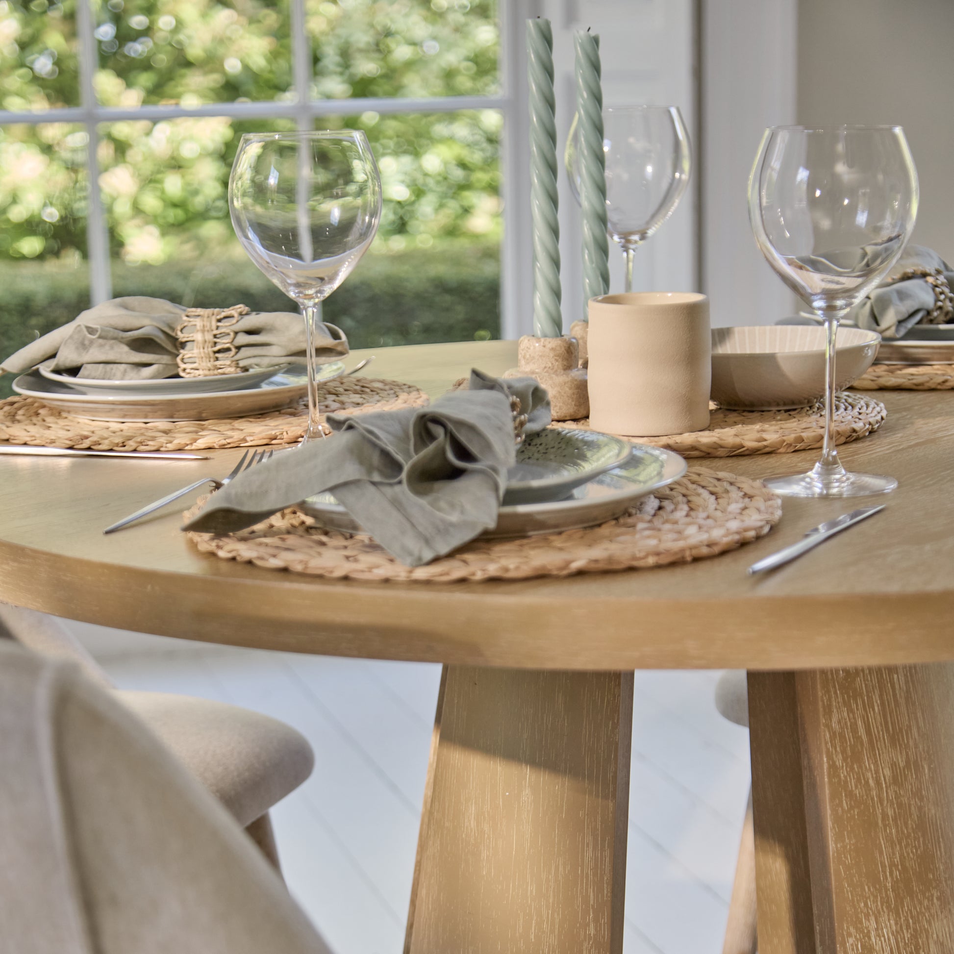 Farren 120cm Whitewash Oak Round Dining Table Set - 4 Seater - Freya Sand Dining Chairs with Whitewash Legs - Laura James