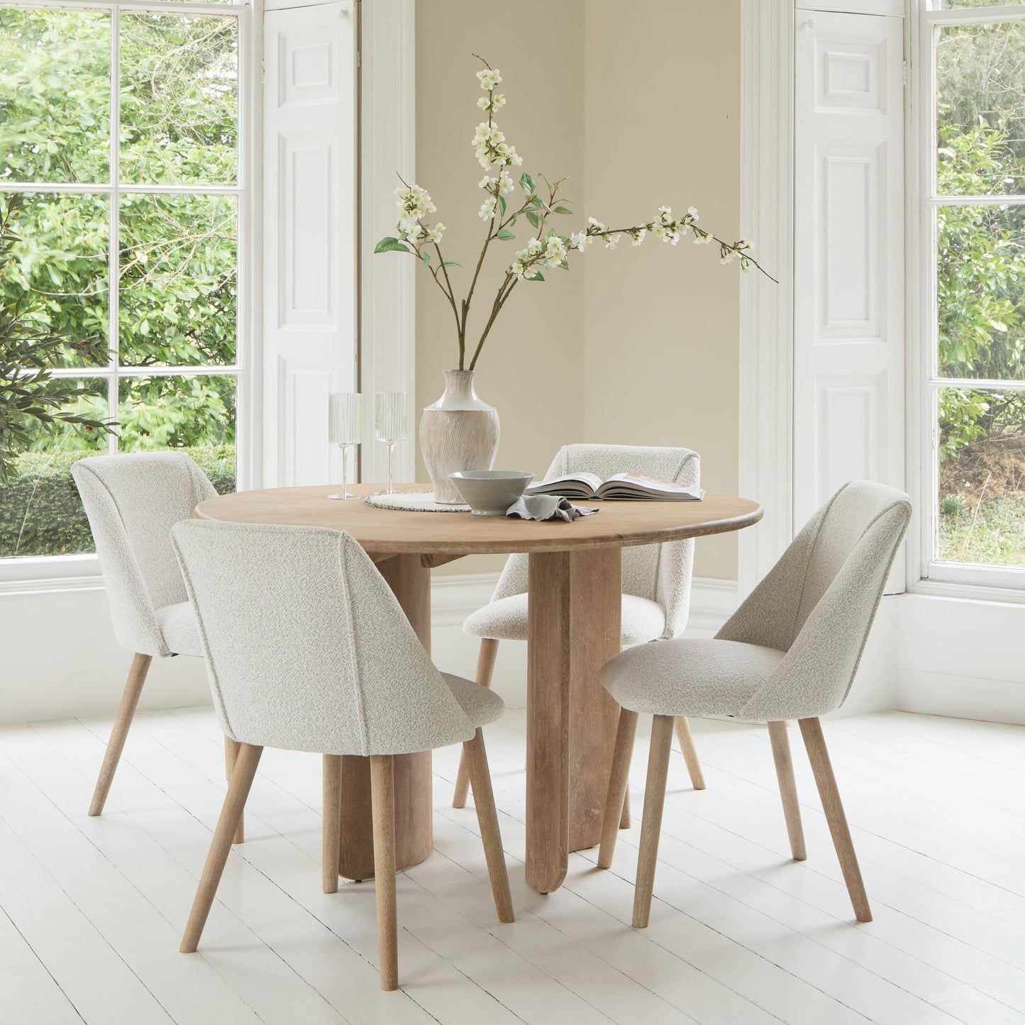 Imogen 120cm Chalked Mangowood  Round Dining Table Set - 4 Seater - Freya Oat Boucle Dining Chairs - Chalked Mangowood Legs - Laura James