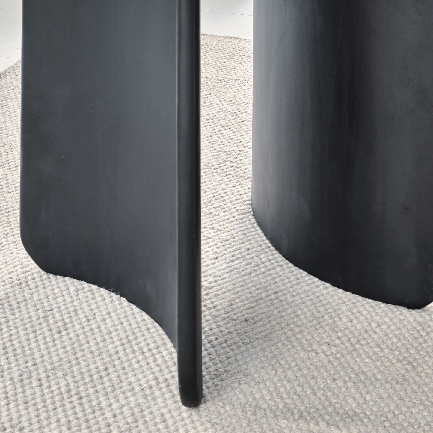 Imogen Jet Black Mango Wood Round Dining Table - 120cm - Laura James