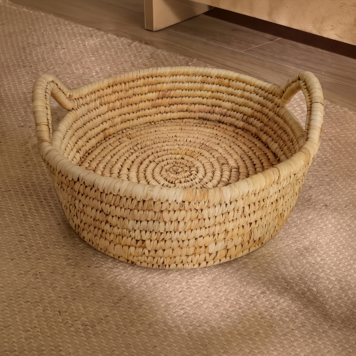 Kasheli 45cm Round Sea Grass Tray - Natural Date Leaf