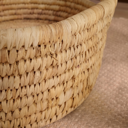Kasheli 45cm Round Sea Grass Tray - Natural Date Leaf