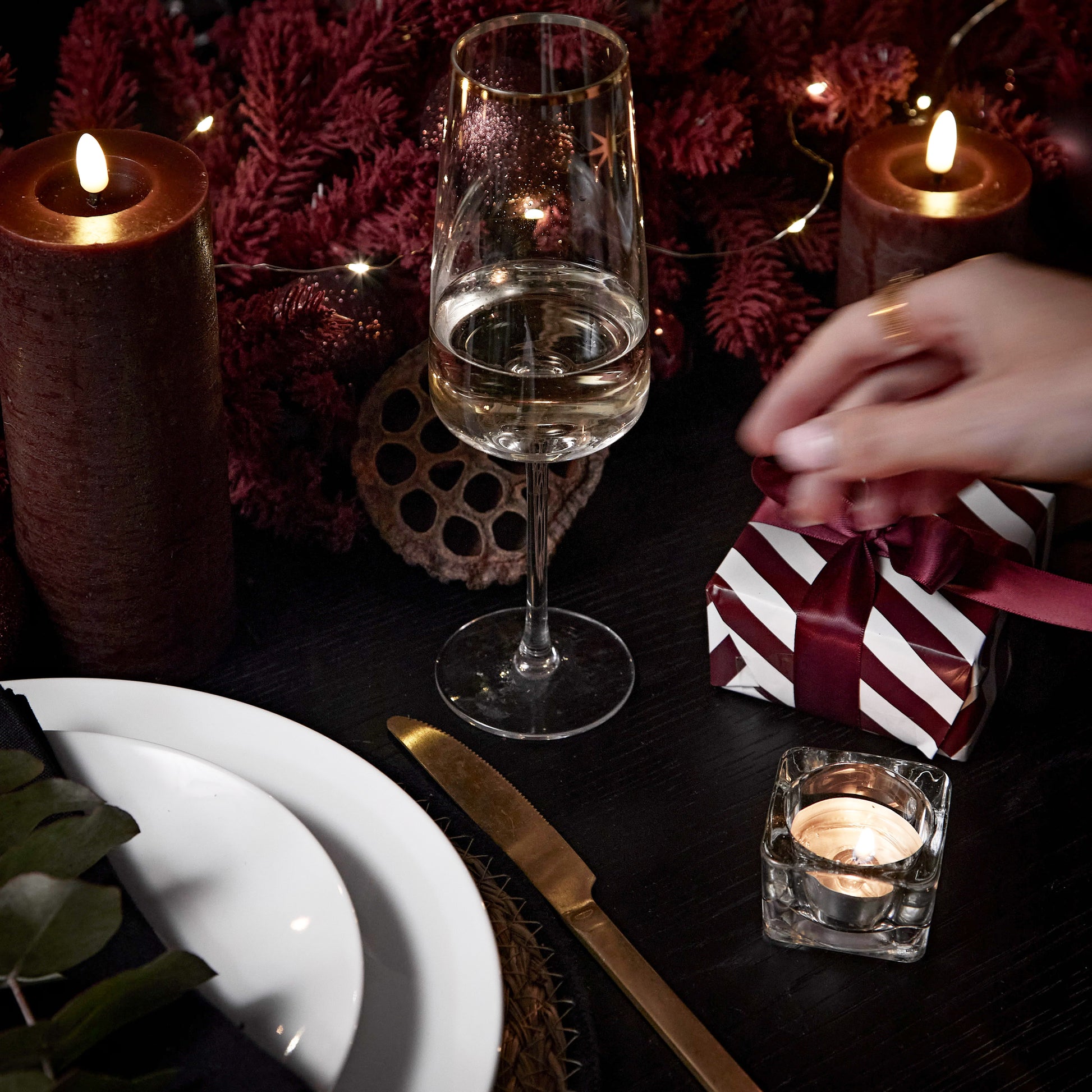 Raleigh Black Dining Table Set - 6 Seater - 4 Freya Burgundy Red Dining Chairs & 2 Freya Burgundy Red Armchairs - Black Oak Legs - Laura James