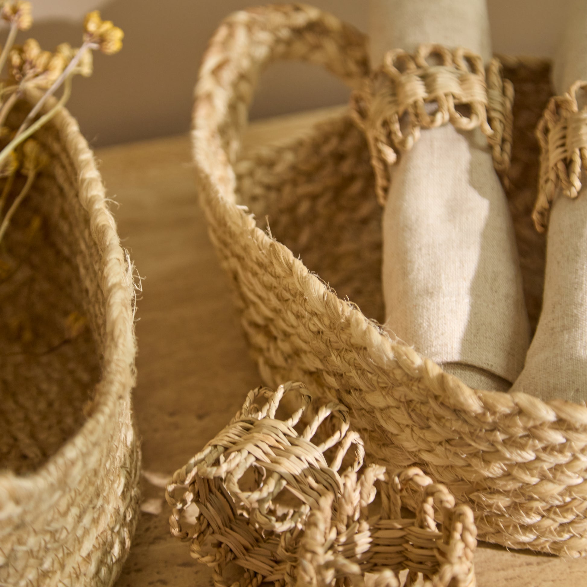 Satara 26x35cm Oval Jute Basket - Whitewash - Laura James 