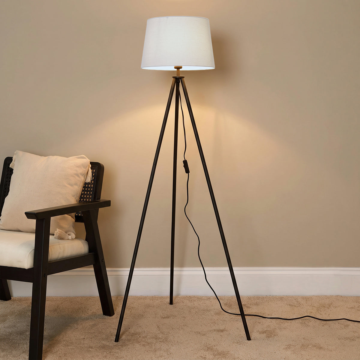Litton 130cm Metal Floor Lamp - Black