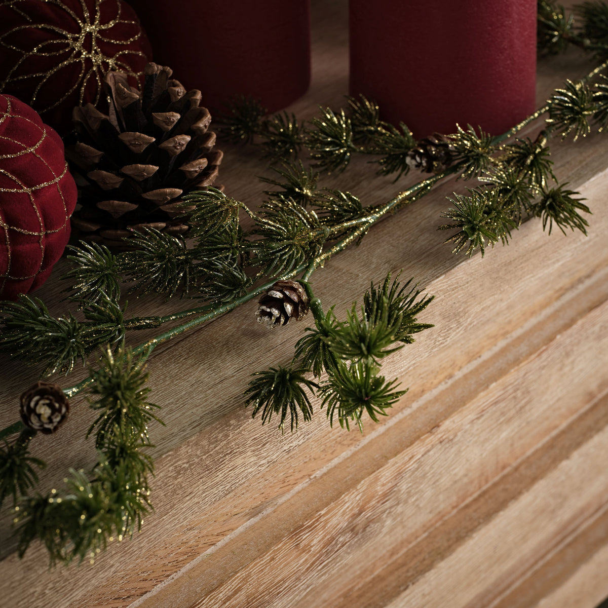 Maribo 180cm Fir & Pinecone Christmas Garland - Laura James 