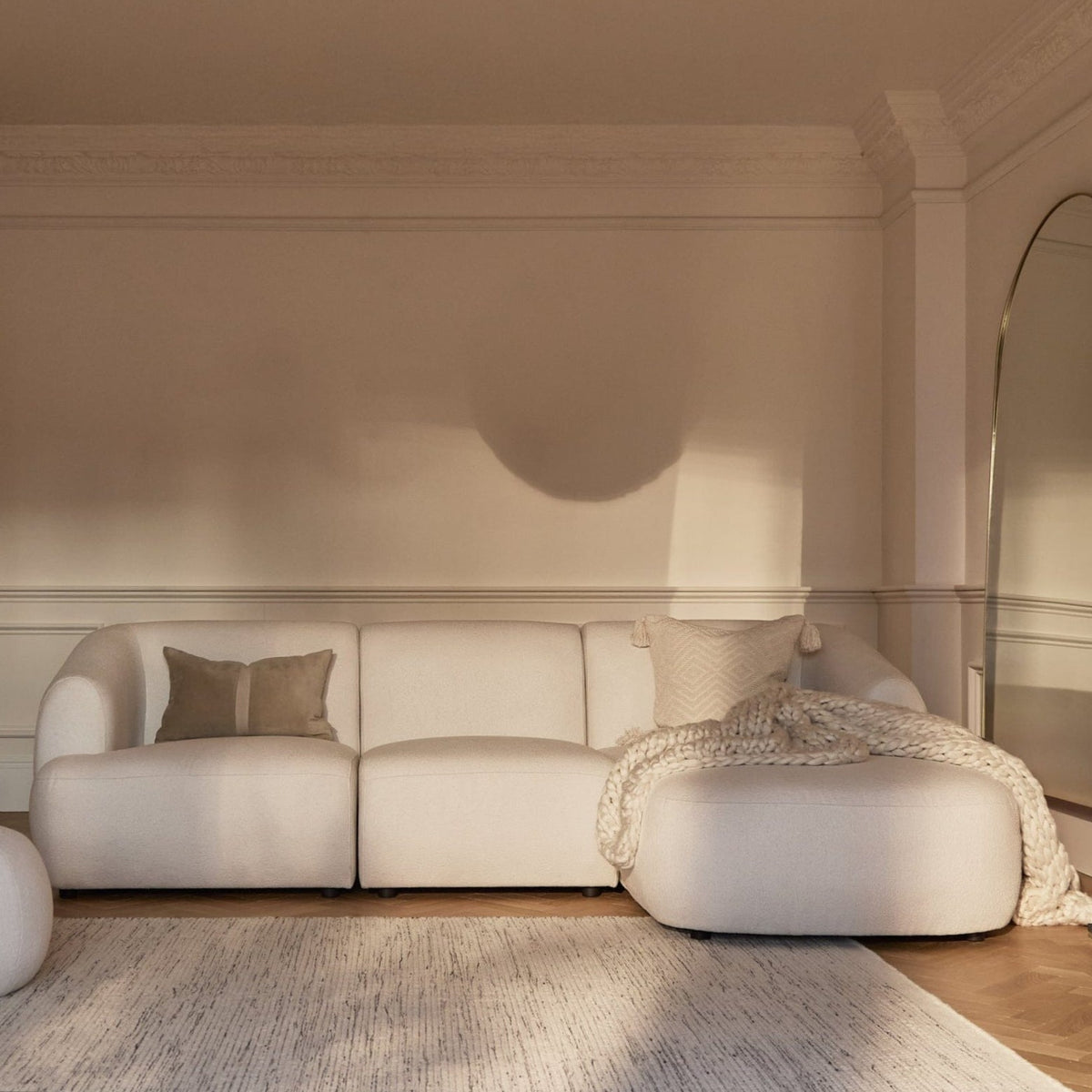 Nathalia Right Chaise Corner Sofa - Chalk White Boucle