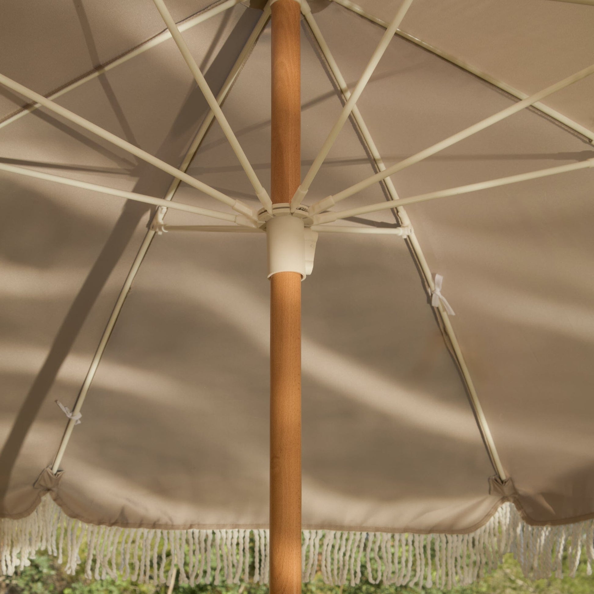 Oia Round Parasol 2m - Wooden Pole - Natural - Laura James