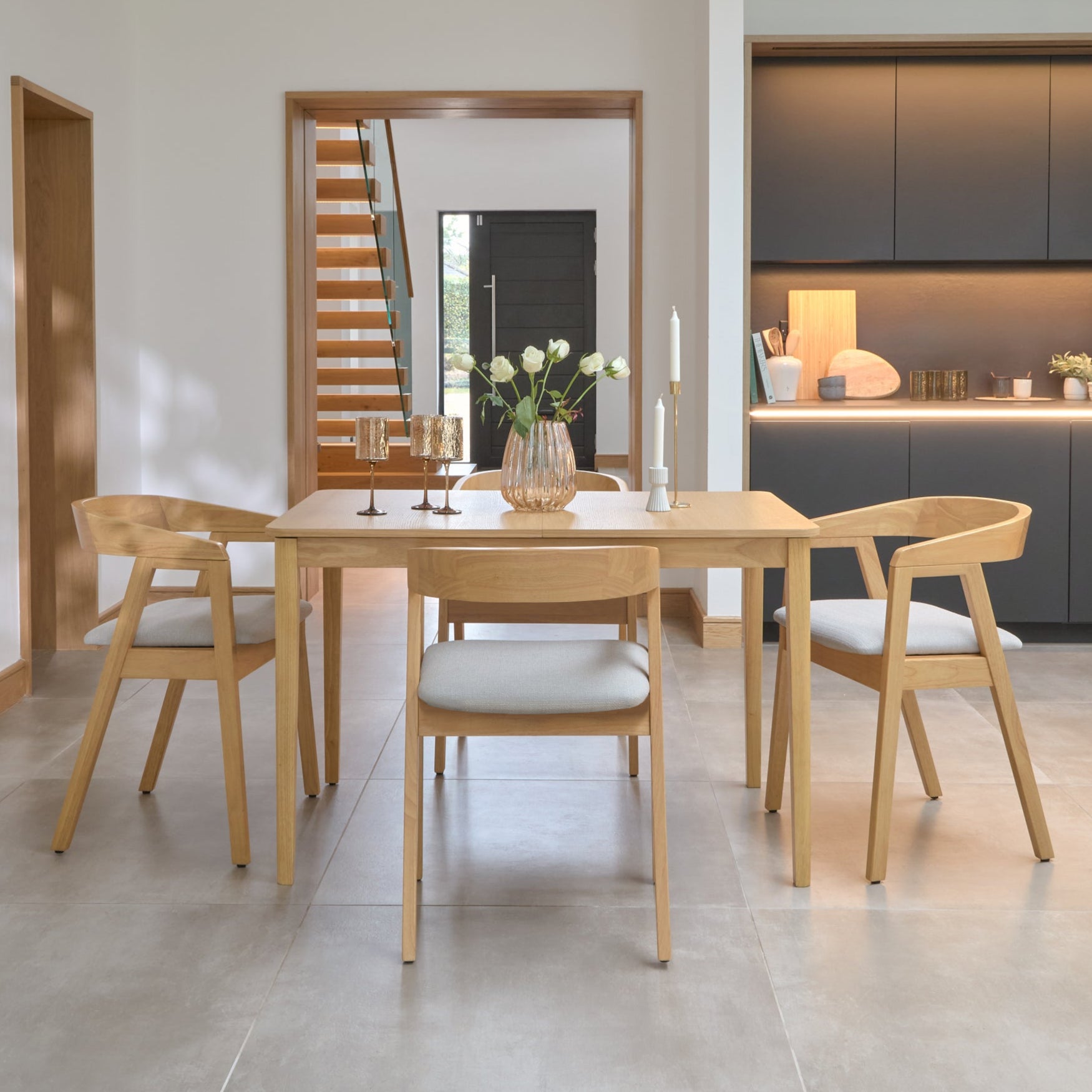 Paul_118-158cm_Extending_Dining_Table_Pale_Oak_Ella_Carver_Dining_Chairs_Fawn_Linen-12 - Laura James
