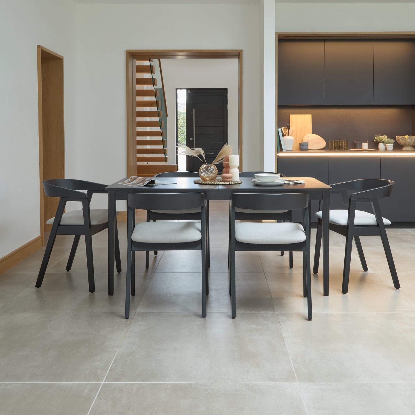 Paul_160-220cm_Extending_Dining_Table_Black_Oak_Ella_Carver_Black_Dining_Chairs_Fawn_Linen-91 - Laura James