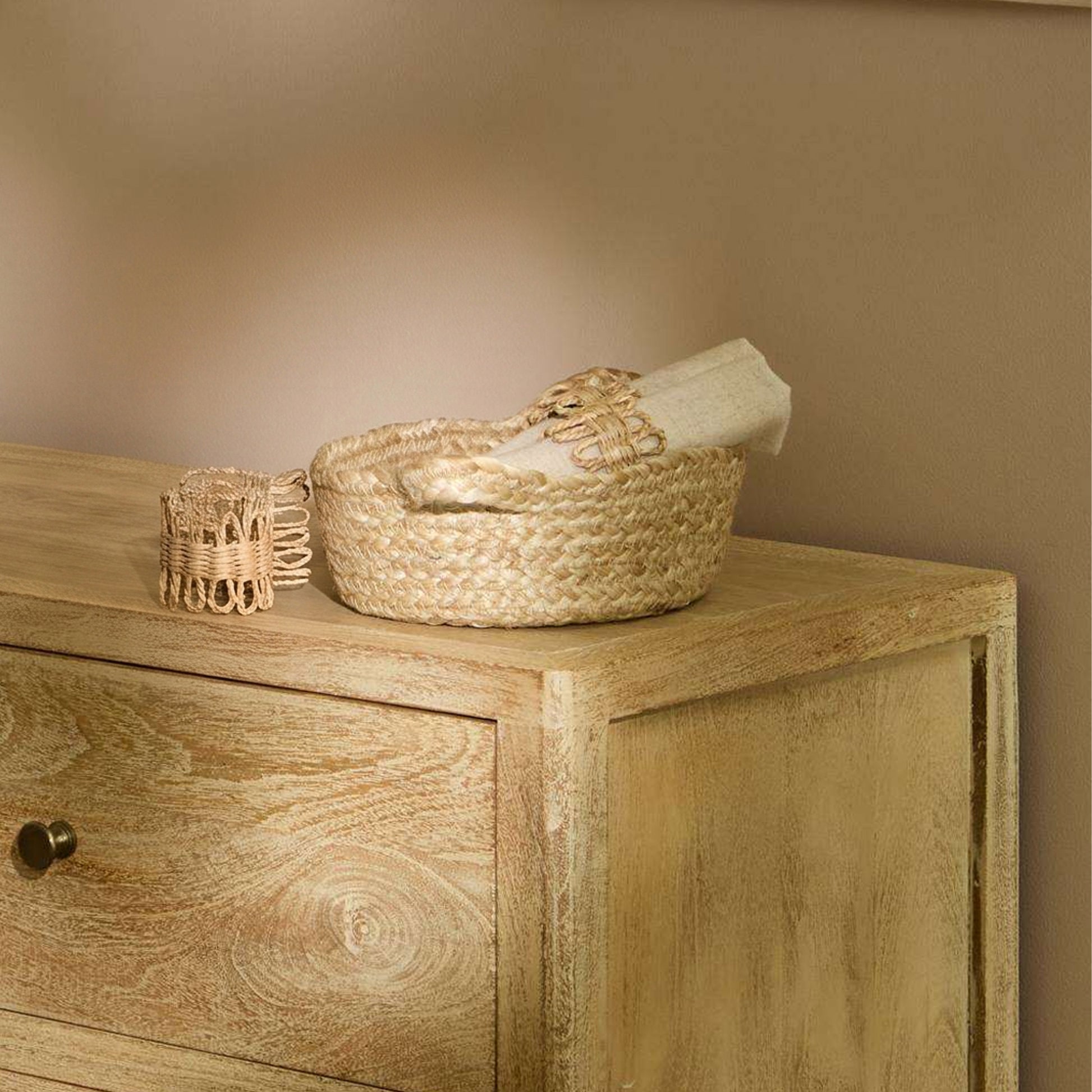 Satara 18x25cm Oval Jute Basket - Whitewash - Laura James 