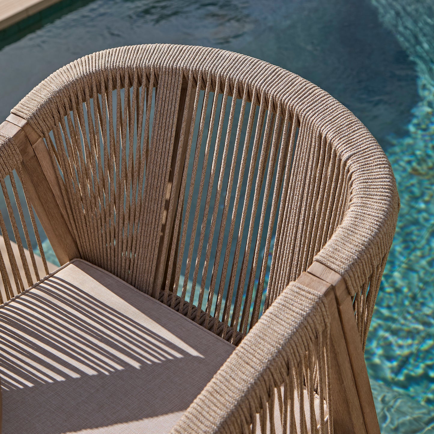 Shiro 120cm Round Table and 4x Nala Dining Chairs - Laura James