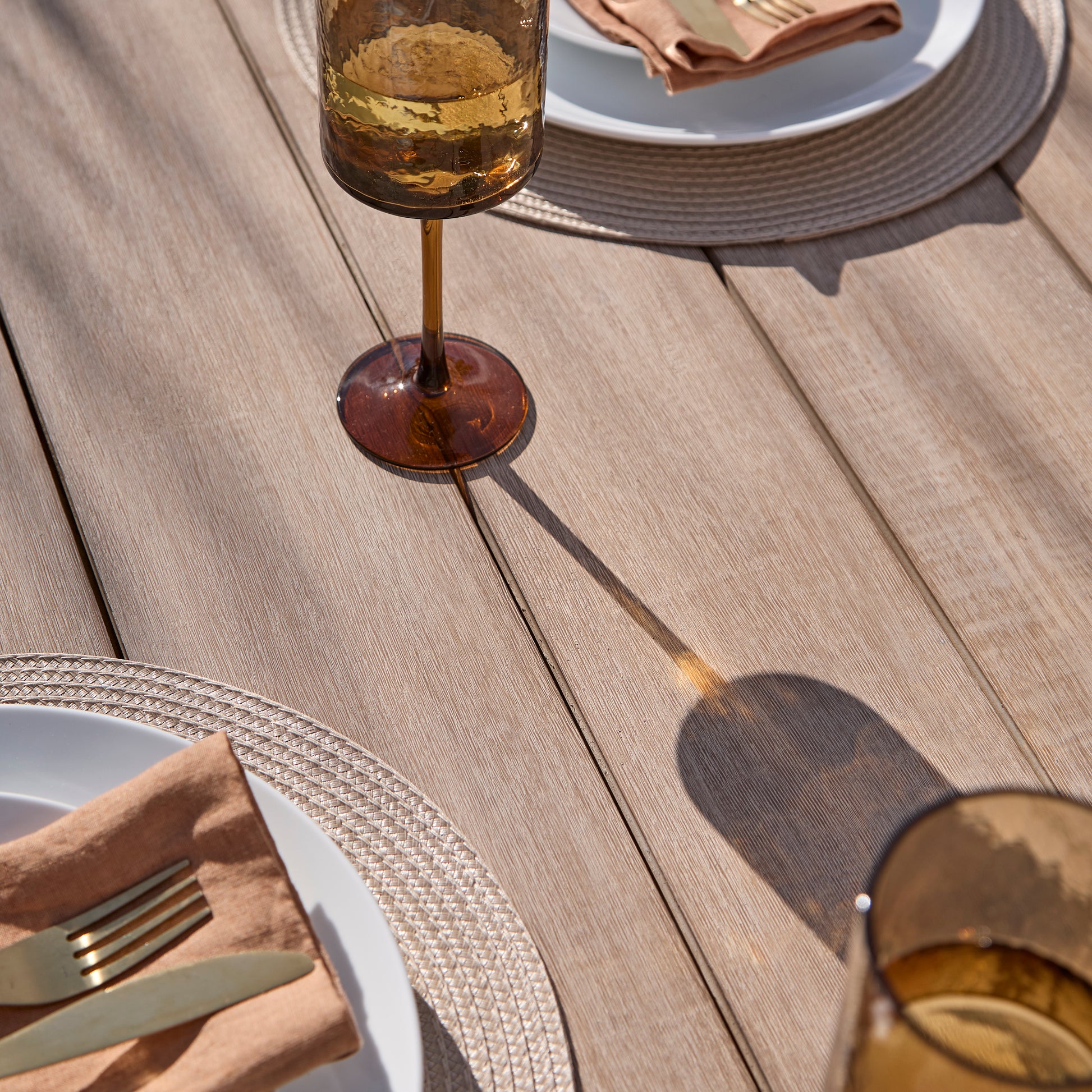 Shiro 120cm Round Table and 4x Nala Dining Chairs - Laura James