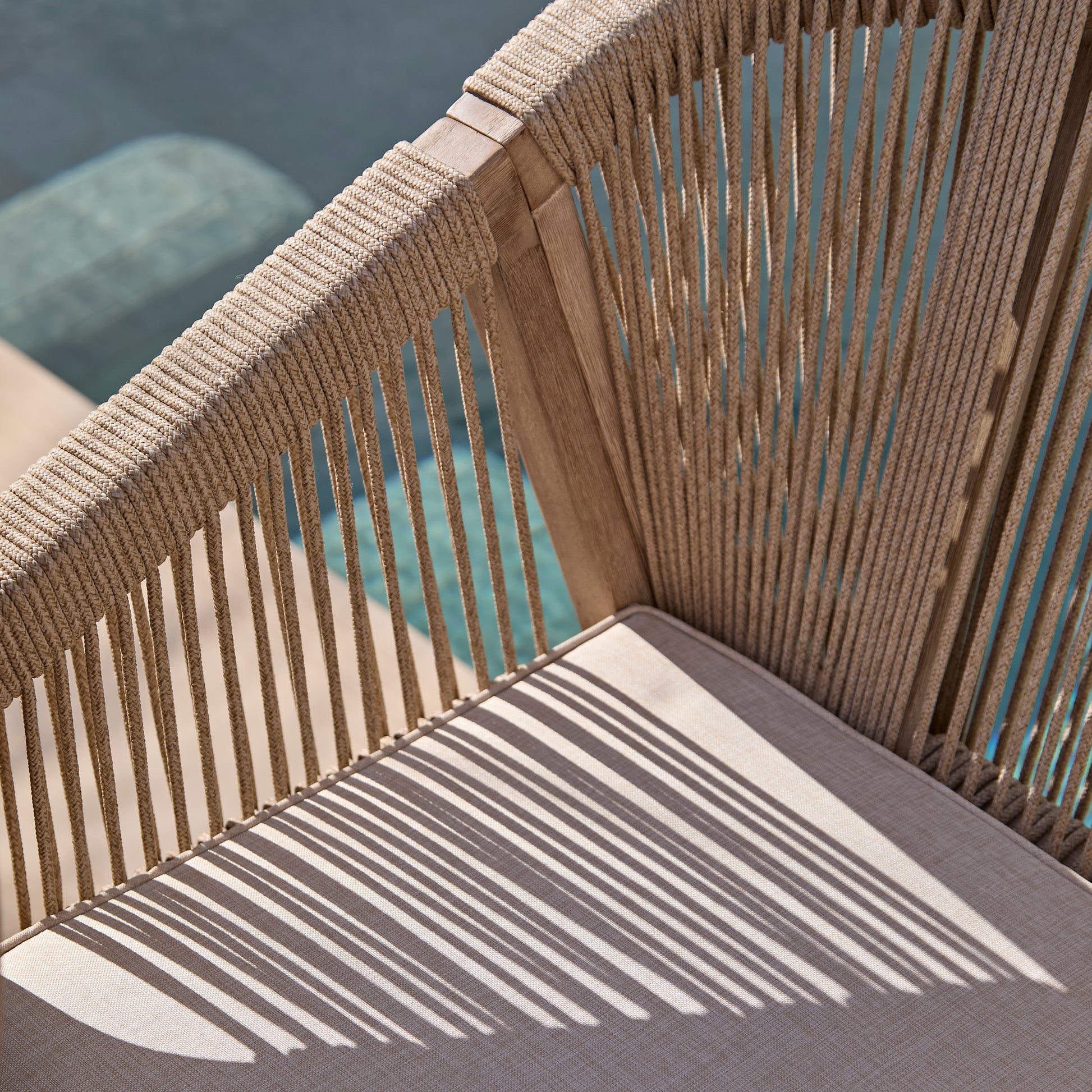 Shiro 120cm Round Table and 4x Nala Dining Chairs - Laura James