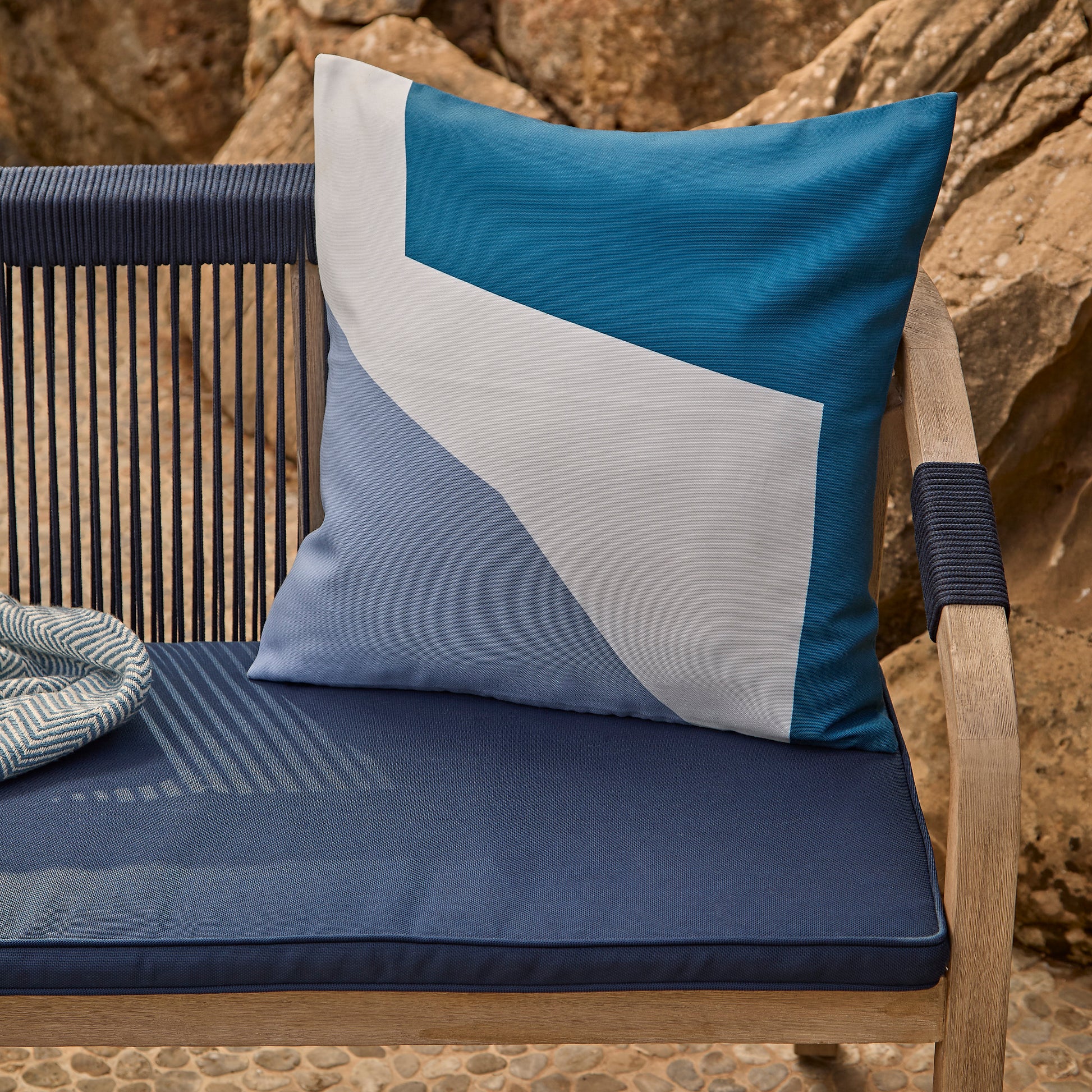 Shiro Wooden Garden Bench - Navy Rope - Laura James