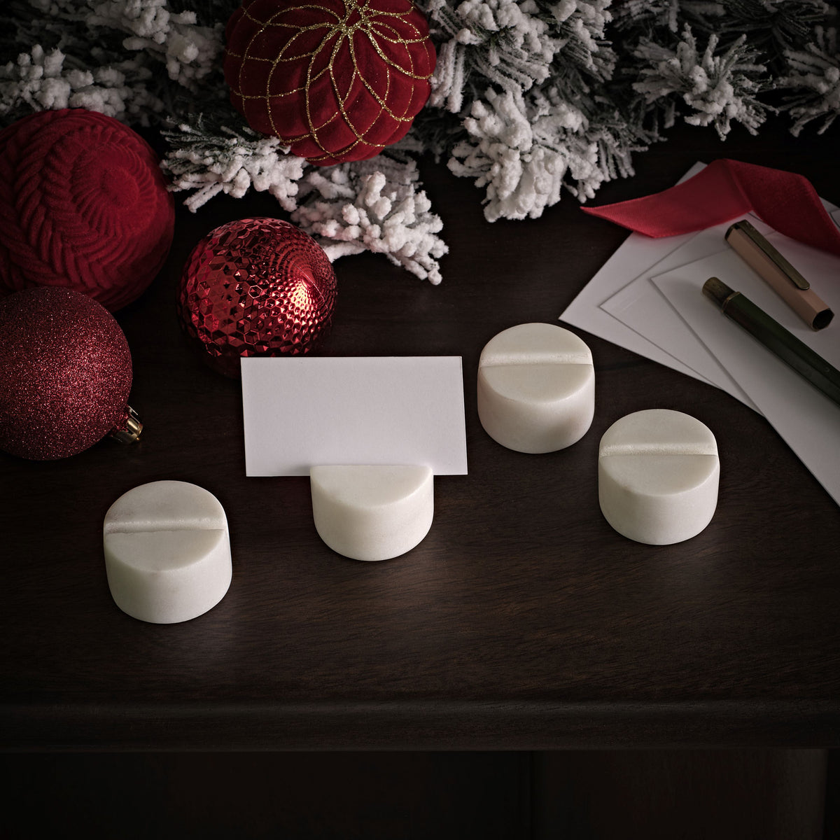 Tiree 4cm Marble Circle Name Placeholder - Set of 4 - White Marble